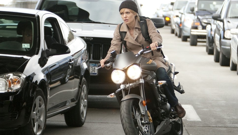 Salt (2010)